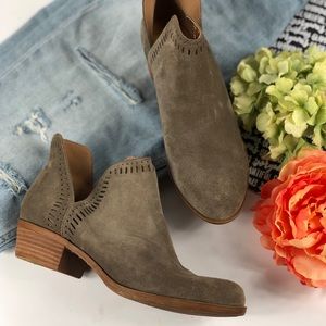 Lucky Brand Bustina Bootie LPBustna size 9.5 👢